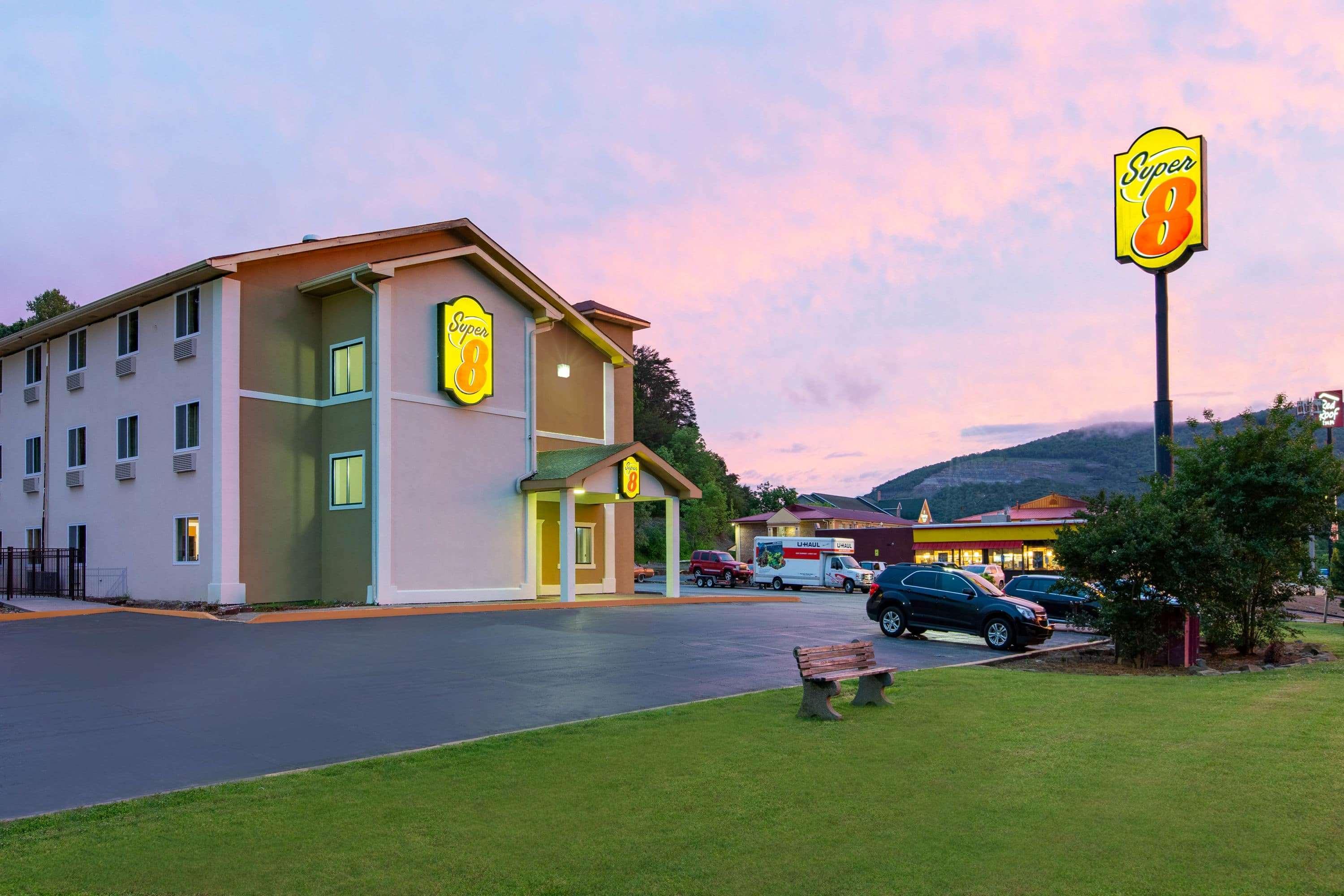 Super 8 By Wyndham Chattanooga Lookout Mountain Tn Exterior foto